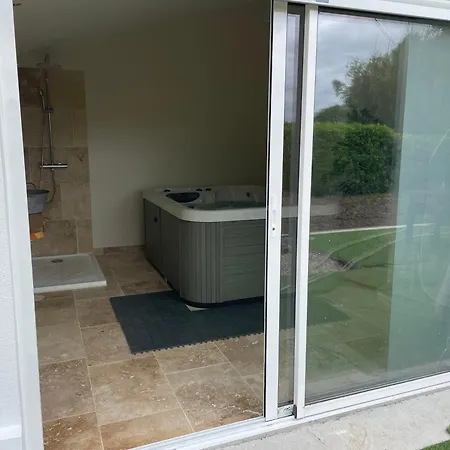 Detente Jacuzzi * Saint-Etienne-de-Fougeres